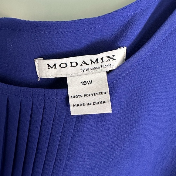 Royal #blue Modamix by Brandon Thomas #blouse. Bracelet sleeve length. - Picture 3 of 3